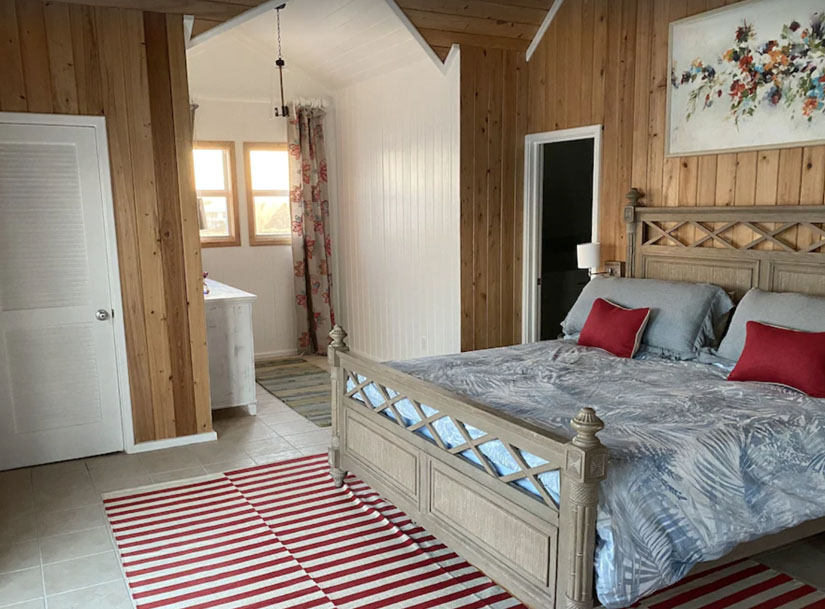 Barefoot Beach upstairs master bedroom